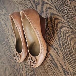 Tan Tory Burch wedges size 7